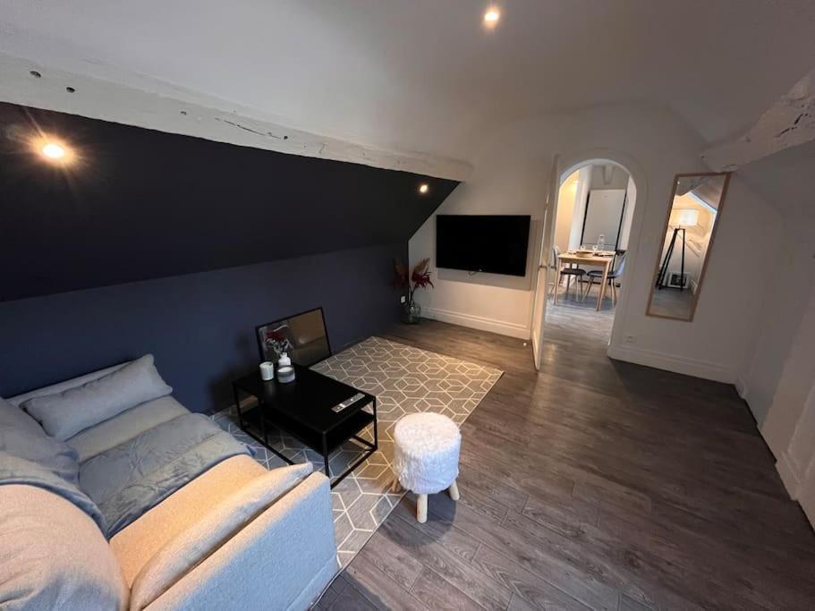 Appartement Avec Terrasse En Plein Coeur De Vernon Vernon  Esterno foto