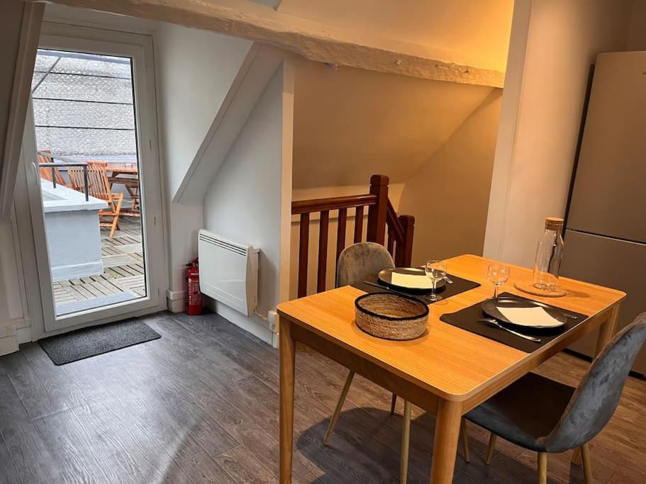 Appartement Avec Terrasse En Plein Coeur De Vernon Vernon  Esterno foto